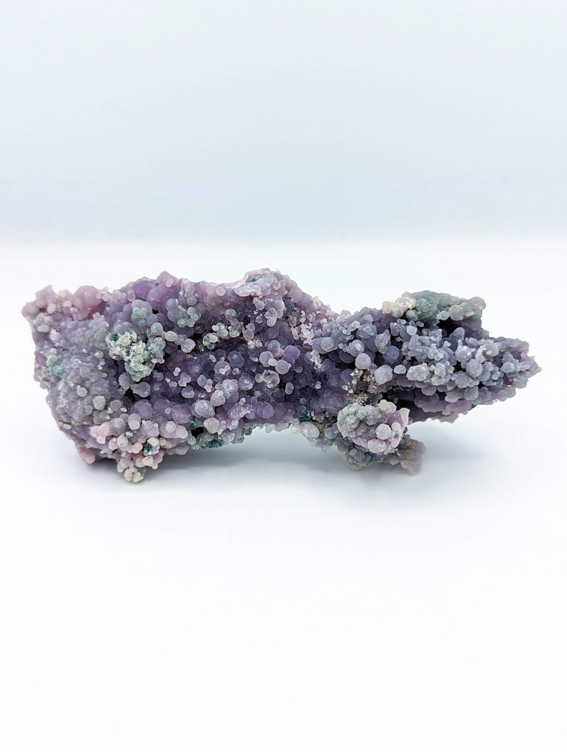 Grape Agate healing crystal. Crystal properties.