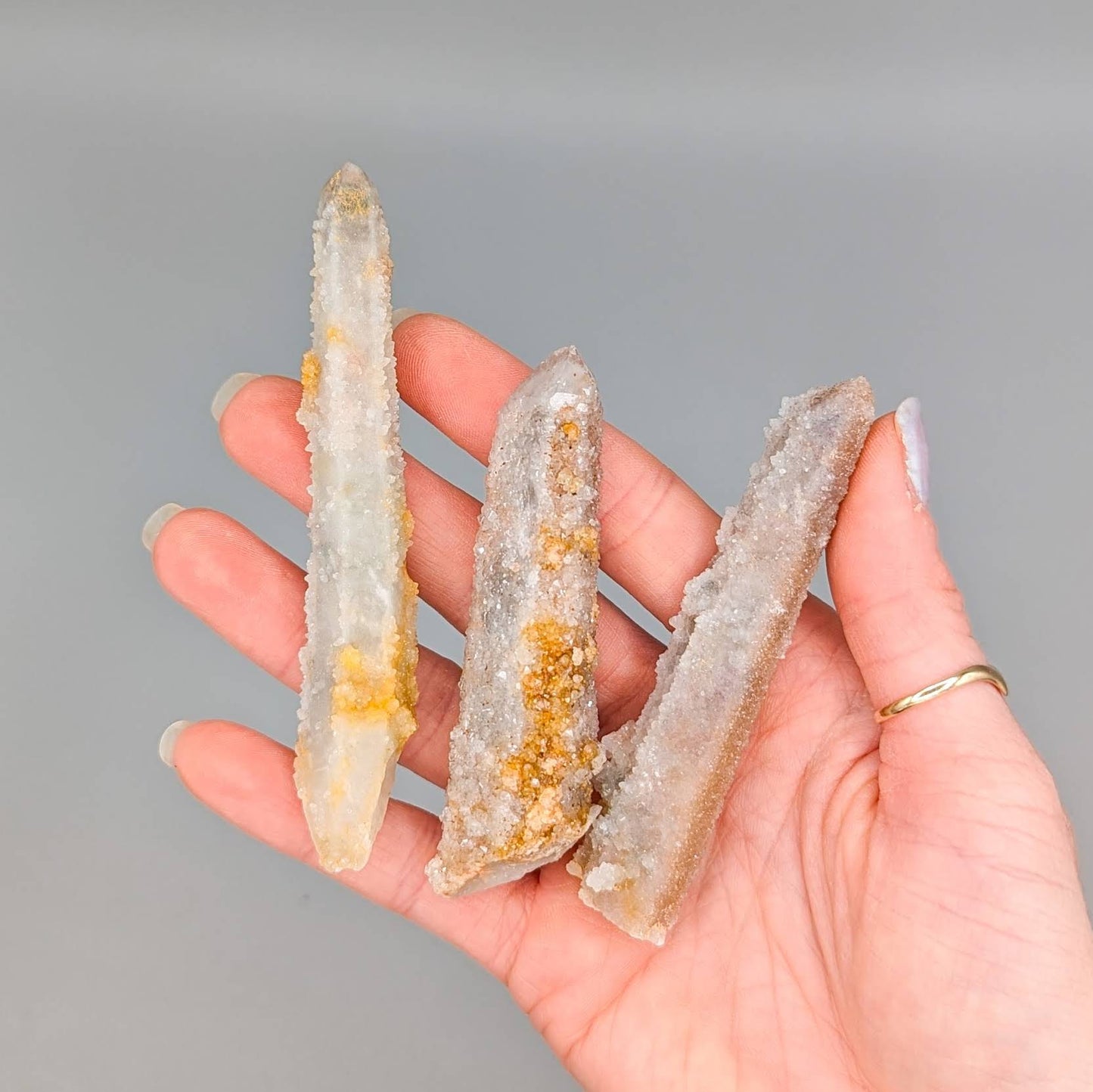 Singing Witches Finger Quartz