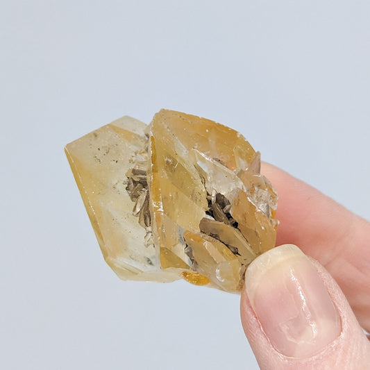 Gypsum Selenite Fluorescent B