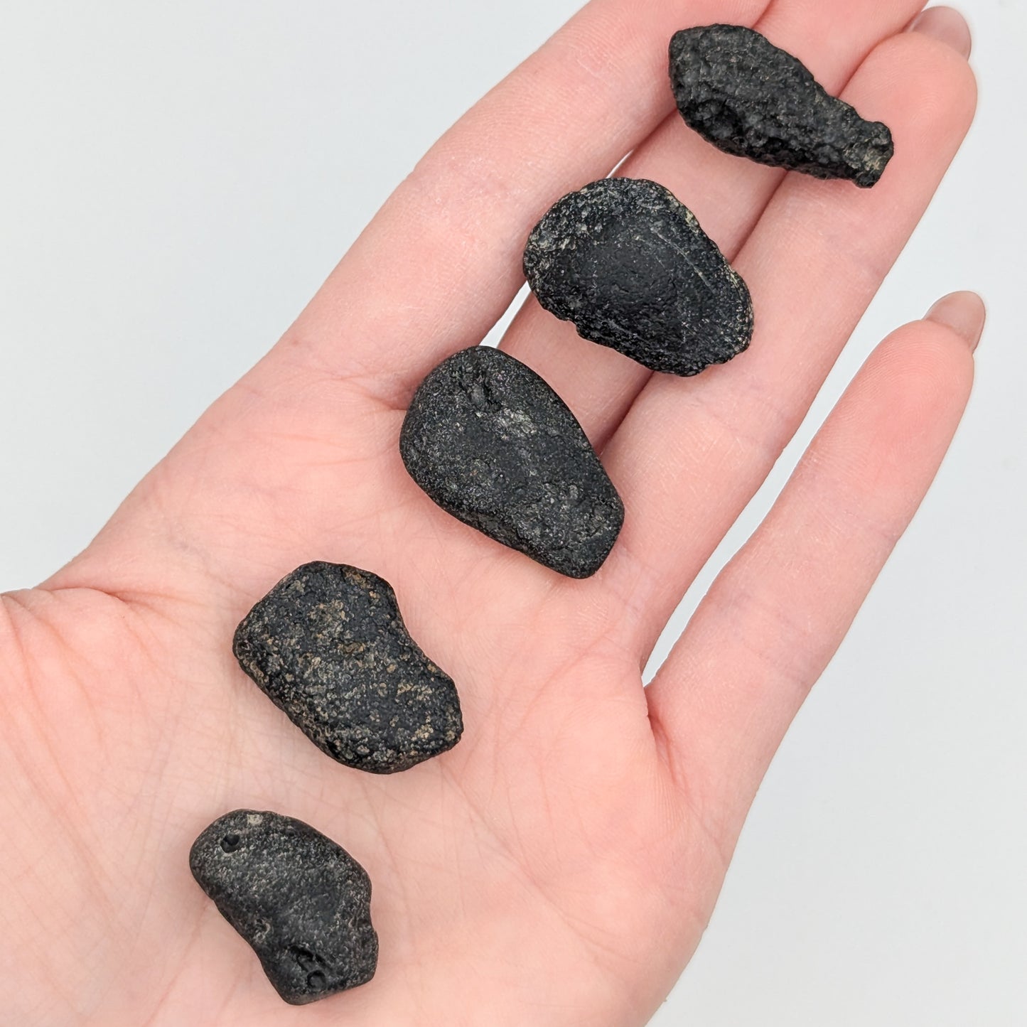 Tektite (Indochinite)